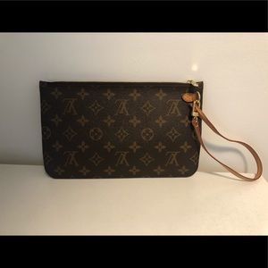 Louis Vuitton Monogram Neverfull Pochette